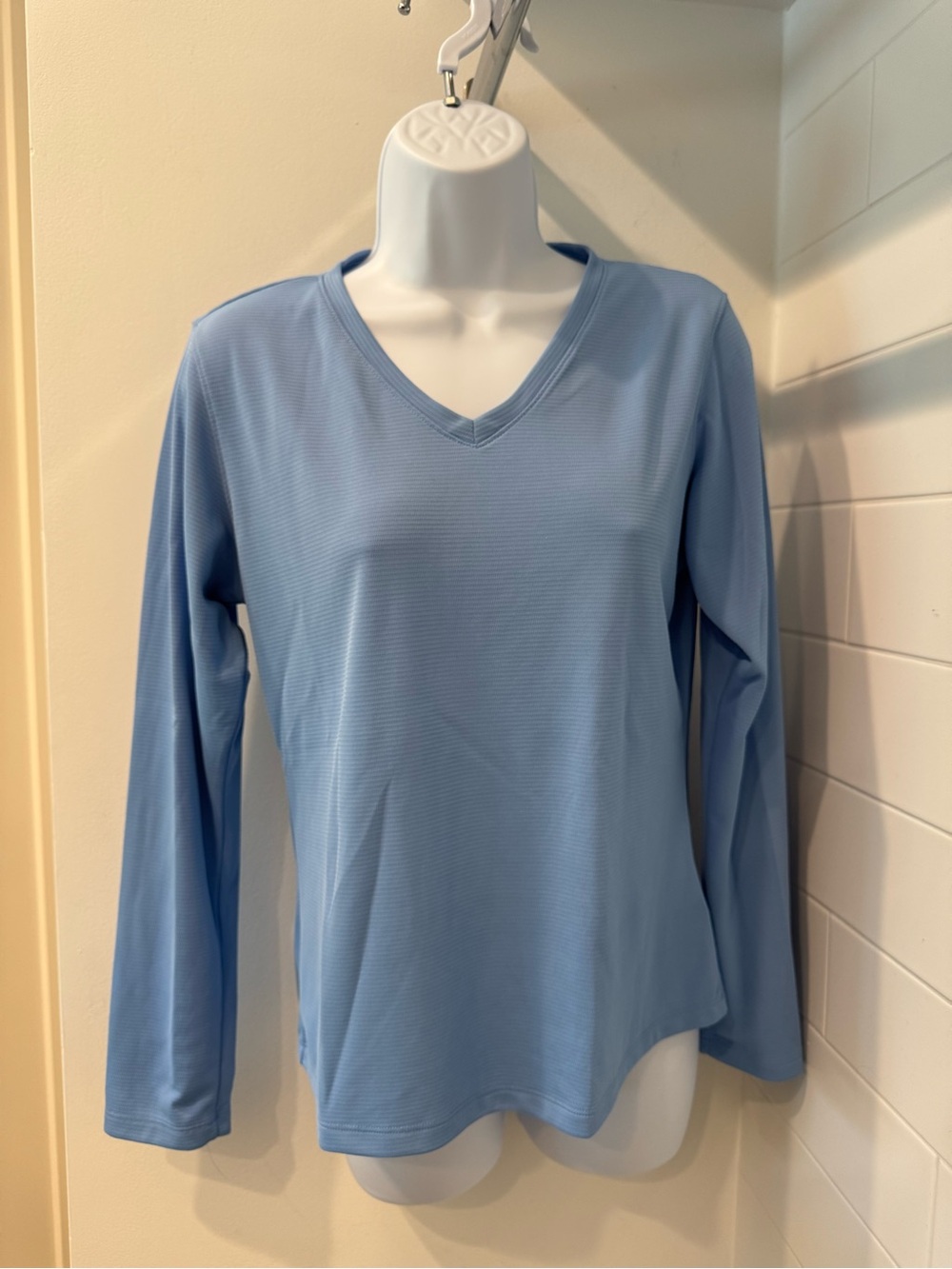 Light Blue V-Neck Long Sleeve Women's Tee